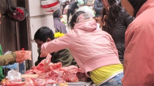 Thịt lợn siêu nạc nhiễm hoá chất được bán tràn lan trên thị trường