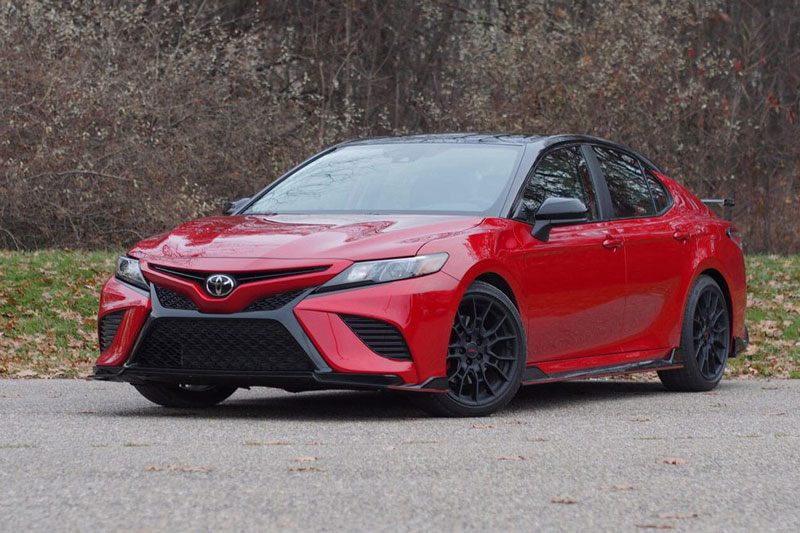 Top 10 ôtô bán chạy nhất tại Mỹ: Toyota Camry xếp trên Honda CR-V