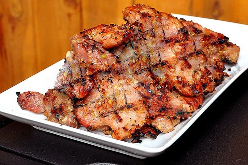 Cách làm món bún chả thịt nướng thơm lừng cho bữa trưa cực ngon