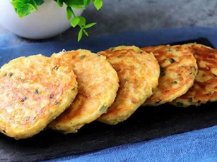 Còn thừa củ cải trắng, thêm 2 quả trứng, trong 10 phút bạn được món ăn sáng tuyệt ngon