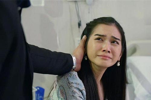 Nhìn mâm cơm ở cữ của vợ, chồng tôi giận dữ dọn đồ rồi đưa mẹ con tôi đi khỏi nhà ngay trong đêm