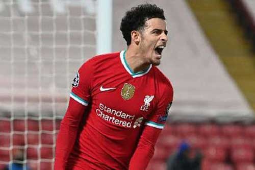 Curtis Jones là 'Steven Gerrard mới' của Liverpool