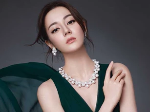 Top những mỹ nhân Hoa ngữ bị fan của các nam thần 'hắt hủi': Có tên Dương Tử, Địch Lệ Nhiệt Ba