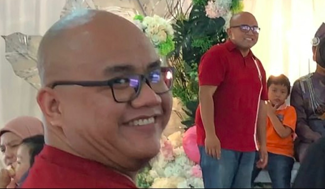 Khoảnh khắc gây sốc khi một người gặp 'bóng ma sống' của chính mình