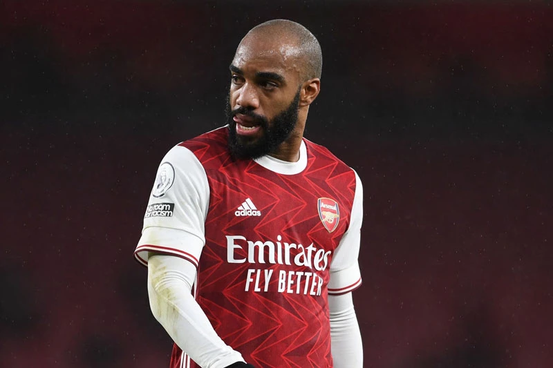 =9. Alexandre Lacazette (Arsenal, định giá hiện tại: 35 triệu euro, mức giảm 35 triệu euro).