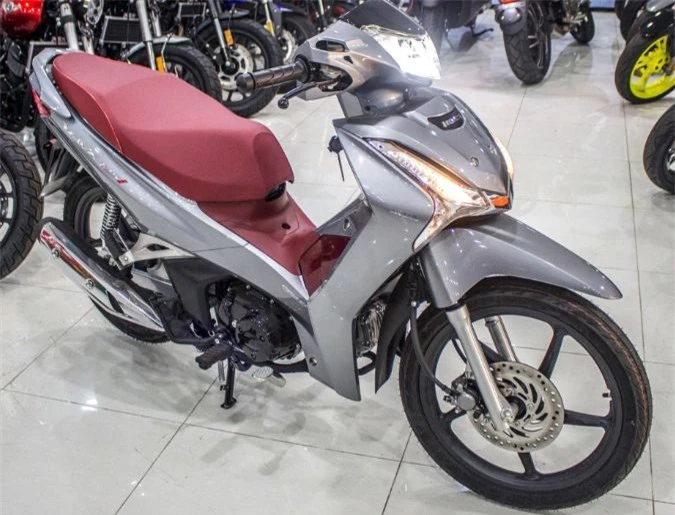 Honda Wave 125i nhập Thái.