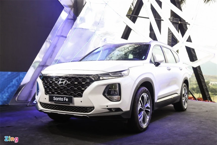 Hyundai Santa Fe.