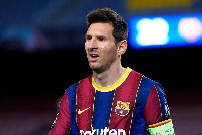 =5. Lionel Messi (Barcelona, định giá hiện tại: 100 triệu euro, mức giảm 40 triệu euro).