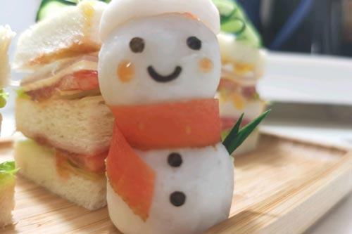 Bánh mỳ kẹp phiên bản Giáng sinh, vừa ngon vừa đơn giản, bé nào cũng thích