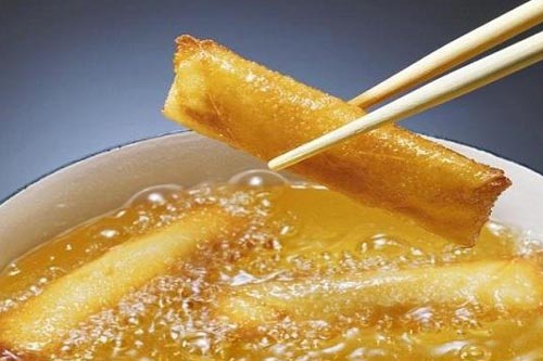 Sai lầm khi sử dụng dầu ăn dễ khiến cả nhà mắc bệnh hiểm nghèo