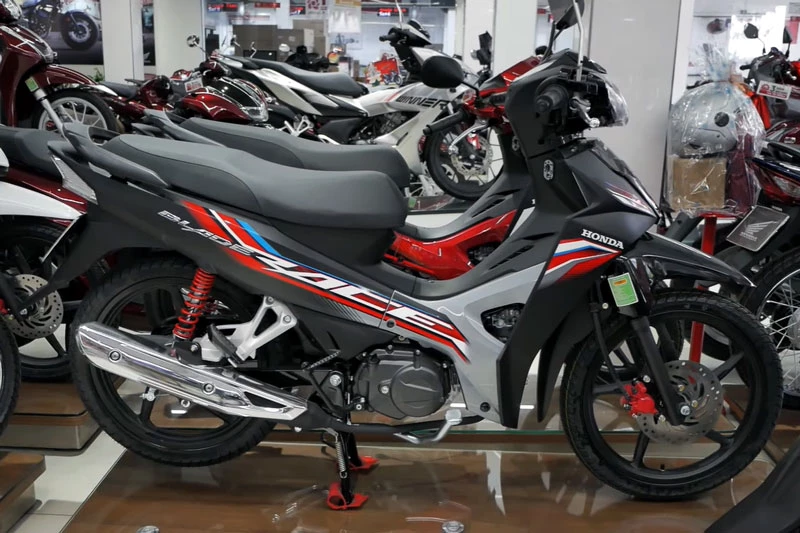 Honda Blade 110 2021 phiên bản thể thao. 