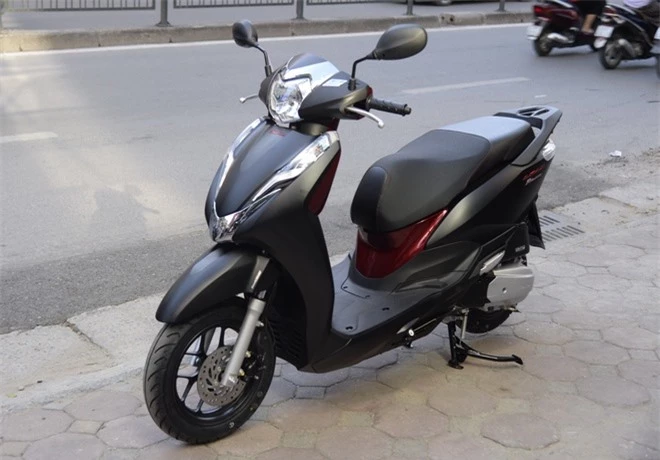 Honda Lead tieu chuan co gia ban thap hon de xuat tai dai ly o TP.HCM anh 2