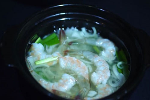 Cách làm tôm ngâm dấm chua giòn đưa cơm
