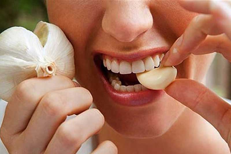 Mỗi sáng ngậm tỏi theo cách này, bạn có ngay 'thần dược' trị được 'bách bệnh'