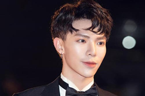 Erik - 'ông hoàng tạo hit' của showbiz Việt