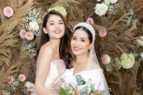Á hậu Thùy Dung mừng chị gái kết hôn