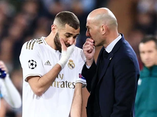 HLV Zidane: 'Benzema ở một đẳng cấp khác'
