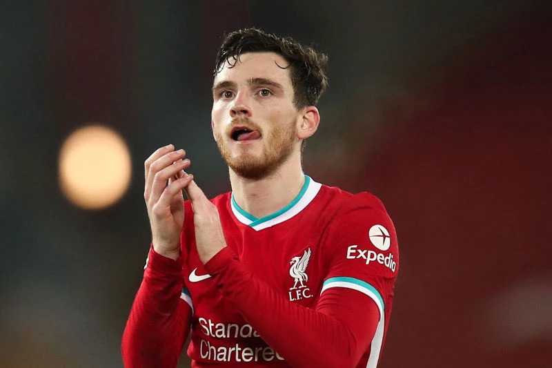 Hậu vệ trái: Andrew Robertson (Liverpool, định giá chuyển nhượng: 67,5 triệu bảng).