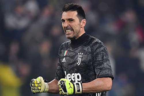 Gianluigi Buffon: 'Tôi vẫn chưa tiêu hóa nổi trận thua Man United'