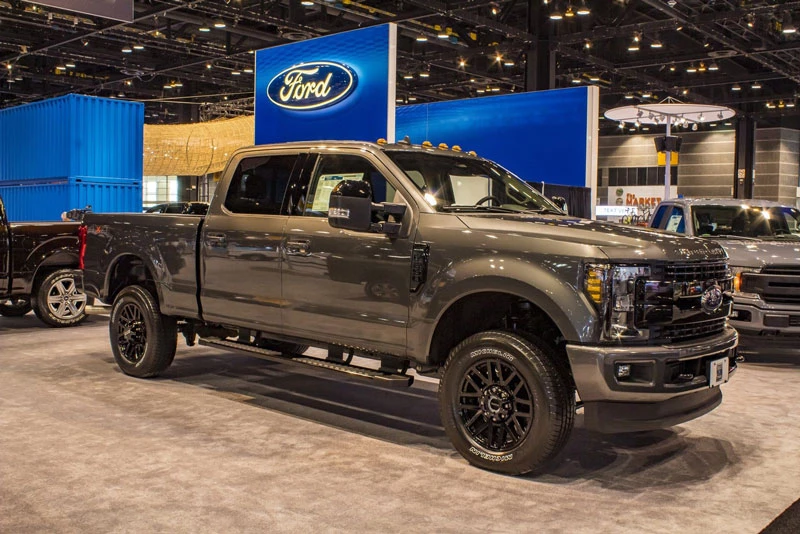 =6. Ford F-350 2020 (công suất tối đa: 430 mã lực).