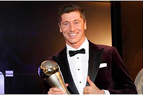 Chiếc giày Vàng châu Âu 2020/21: Lewandowski lên số 1, Ronaldo và Salah vào top 10