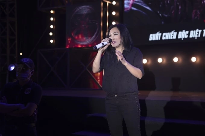 Ca sĩ Phương Thanh tham gia trình diễn trong chương trình.