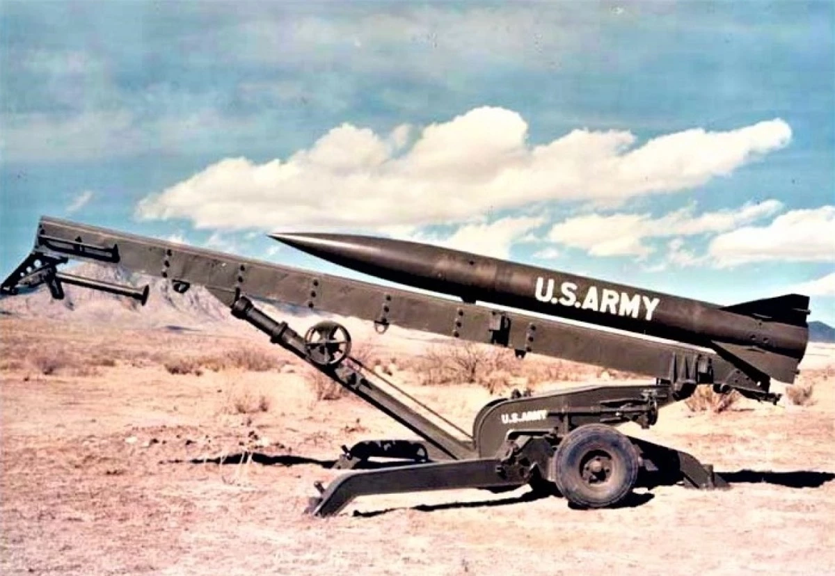 Tên lửa hạt nhân chiến thuật MGR-3 Little John của Mỹ. Nguồn: wikipedia.org
