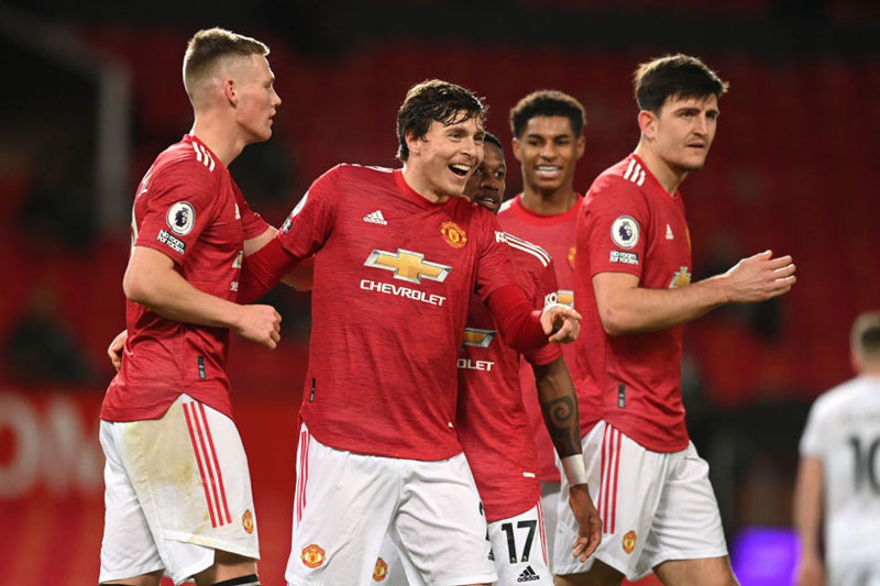 Roy Keane tin M.U đủ sức đua vô địch với Liverpool