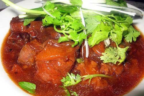 Cách nấu món thịt thỏ sốt vang ngon độc đáo