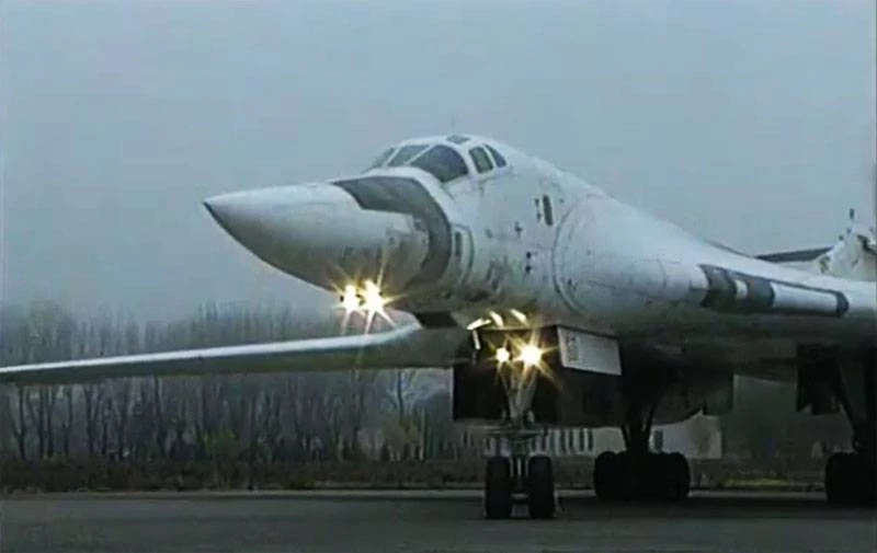 Nhiều máy bay ném bom chiến lược Tu-160 đã bị phá hủy tại Ukraine. Ảnh: Sina.