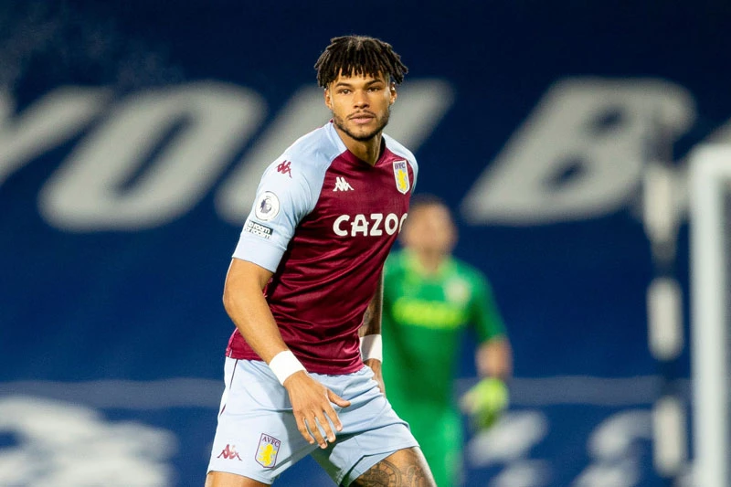 Hậu vệ: Tyrone Mings (Aston Villa).