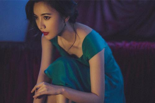 Chai nước trên ô tô góp phần bóc trần bộ mặt thật trăng hoa của gã chồng bội bạc và màn phản đòn xuất sắc từ cô vợ thông minh