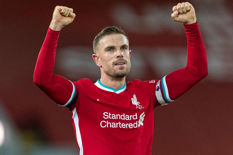 Tiền vệ phải: Jordan Henderson (Liverpool).