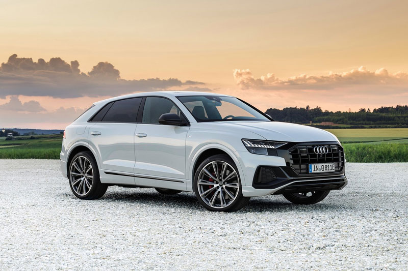 Audi Q8 TFSI e Quattro 2021: Công suất 381 mã lực, siêu tiết kiệm xăng, giá hơn 2,1 tỷ đồng