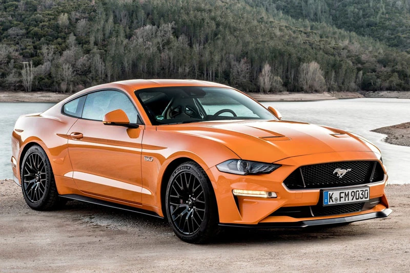 6. Ford Mustang 2021.