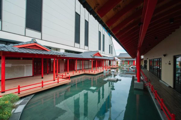 Trải nghiệm tắm onsen đậm chất văn hóa Nhật Bản tại Mikazuki Water Park 365