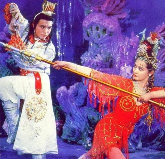 Tây Du Ký 1986 đã lừa khán giả suốt 34 năm, hóa ra những cảnh quay long cung đều là giả trân - Ảnh 1.