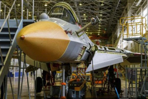 Nga đang phát triển phiên bản 'rút gọn' tiêm kích Su-57