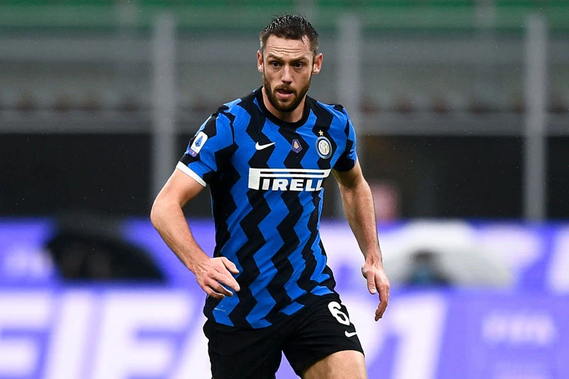 =7. Stefan de Vrij (Inter Milan, định giá chuyển nhượng: 60 triệu euro).