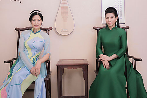 Quỳnh Hoa tái xuất, làm mẫu cùng Thúy Hà