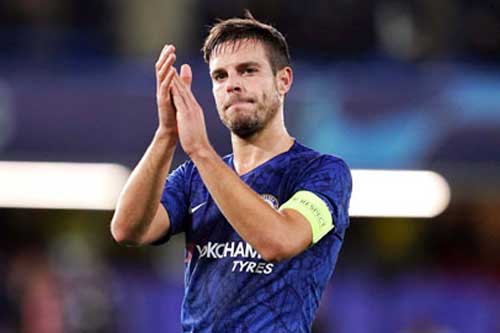 Chelsea: Khi khó có Azpilicueta