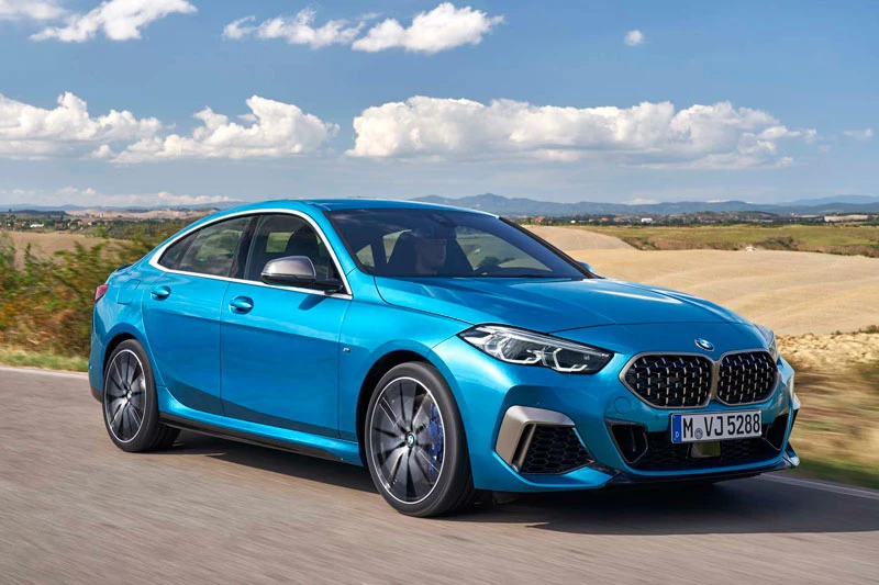 6. BMW 2 Series 2020 (giá khởi điểm của phiên bản AWD: 37.300 USD, điểm tổng thể: 8,7/10).