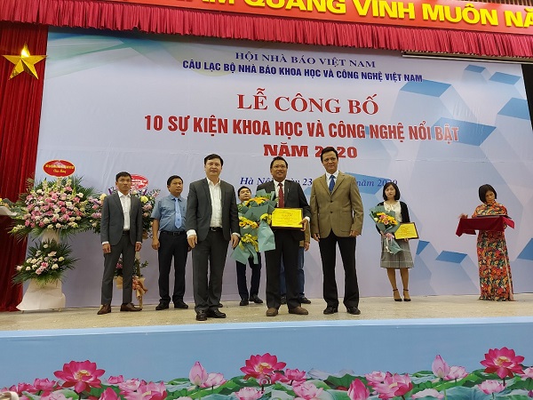 Công trình kè bảo vệ Bờ hồ Hoàn Kiếm lọt Top 10 sự kiện Khoa học Công nghệ nổi bật 2020
