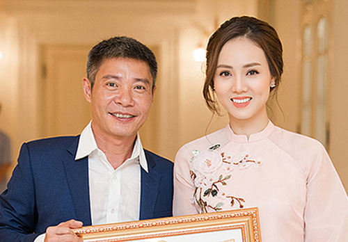 Khoảnh khắc bên nhau của Công Lý và bạn gái