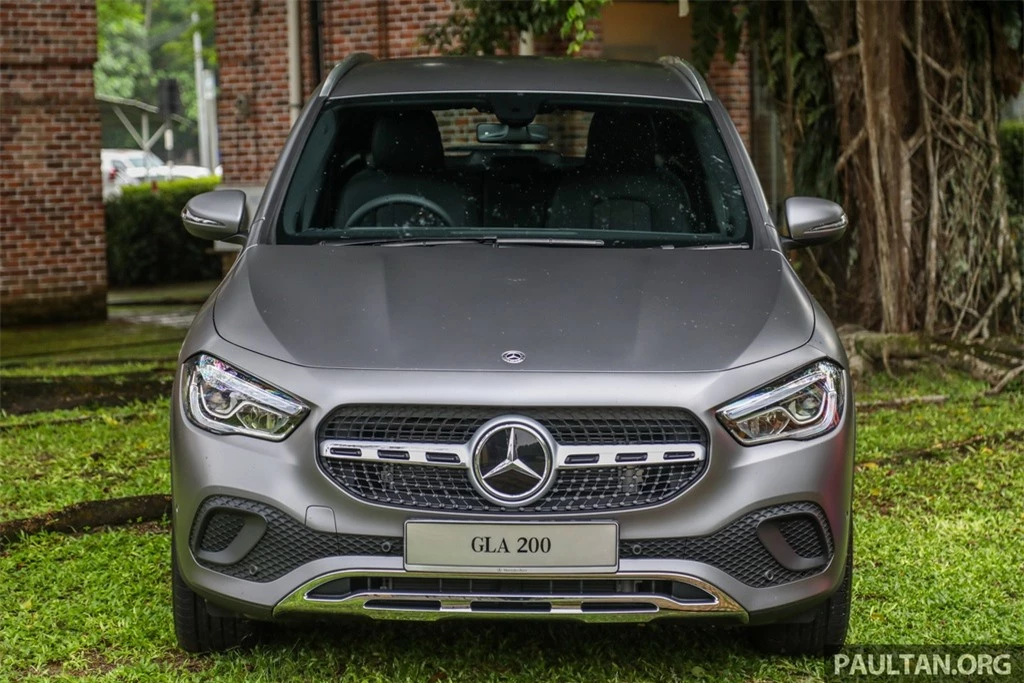 Mercedes-Benz GLA 2021 duoc ra mat tai Malaysia anh 2