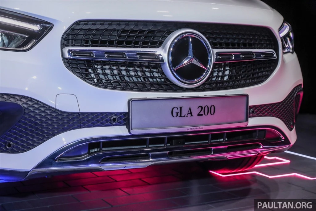 Mercedes-Benz GLA 2021 duoc ra mat tai Malaysia anh 6
