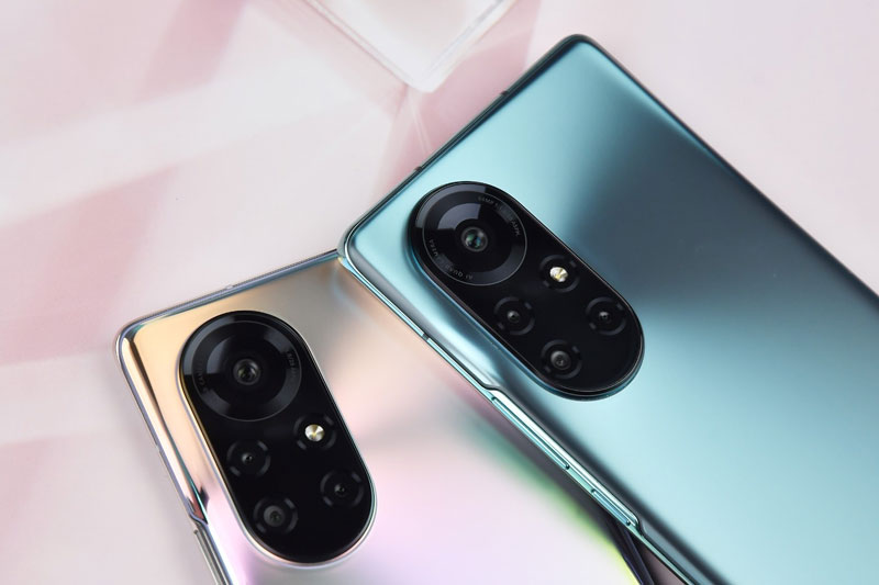 Cận cảnh smartphone 6 camera, pin 4.000 mAh, sạc 66W, RAM 8 GB, màn hình OLED, giá hơn 14 triệu đồng