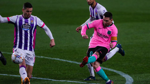 Messi phá siêu kỷ lục ghi bàn của huyền thoại Pele