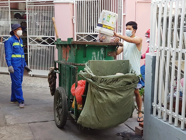 Theo Chủ tịch UBND TP Đà Nẵng, phần lớn người dân không biết về cách phân loại rác thải, chế tài xử phạt đối với các hành vi vi phạm trong lĩnh vực 