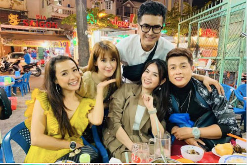 D&#xE0;n di&#x1EC5;n vi&#xEA;n C&#x1ED5;ng M&#x1EB7;t Tr&#x1EDD;i s&#x1EAF;p h&#x1ED9;i ng&#x1ED9; t&#x1EA1;i Nhanh Nh&#x1B0; Ch&#x1EDB;p sau 11 n&#x103;m